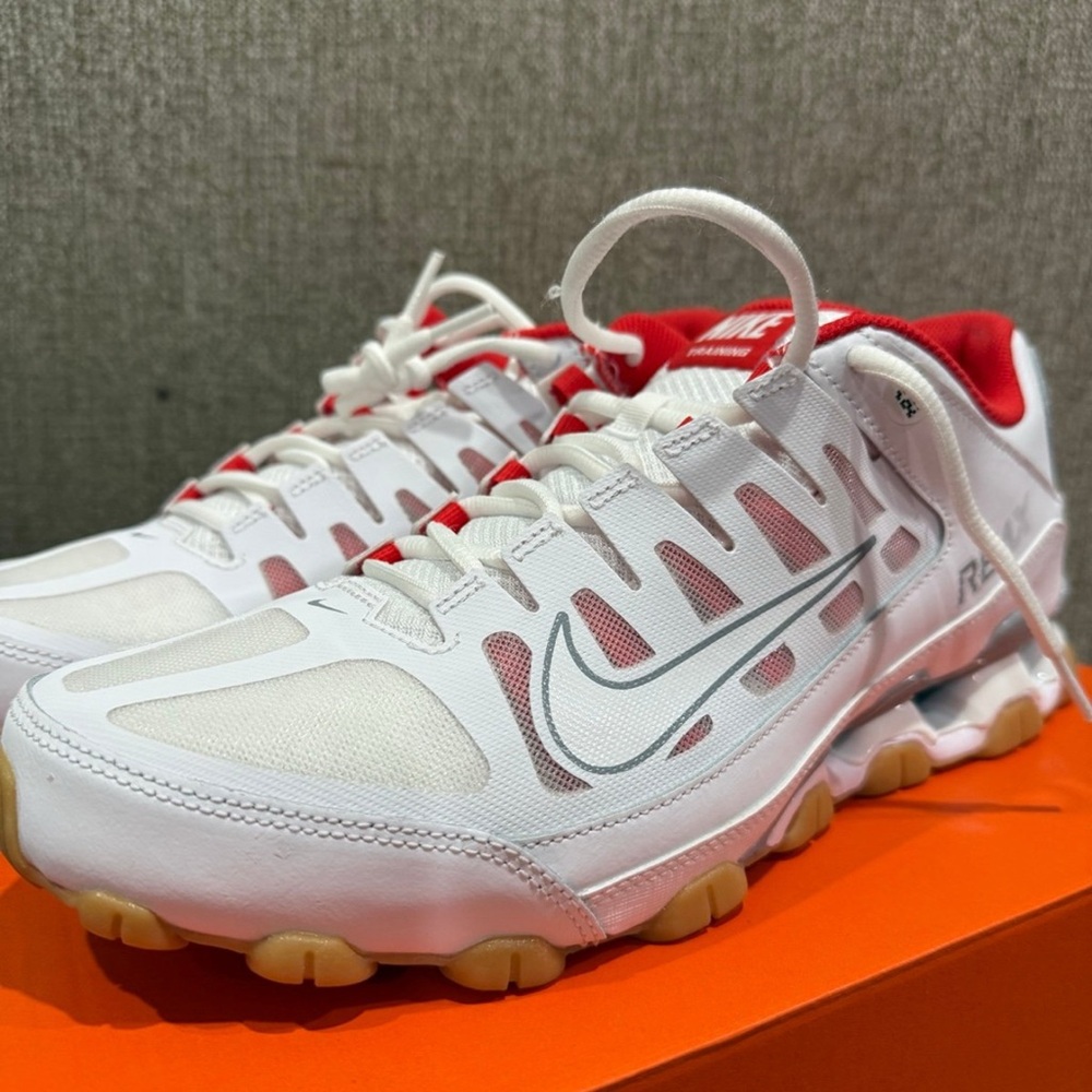 Nike men’s Reax White and Red Running Shoes size 13